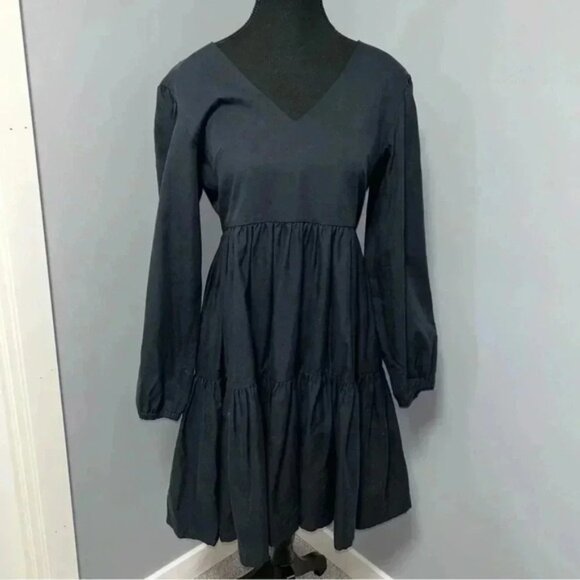 Emma  Knudsen Dress - Picture 1 of 7
